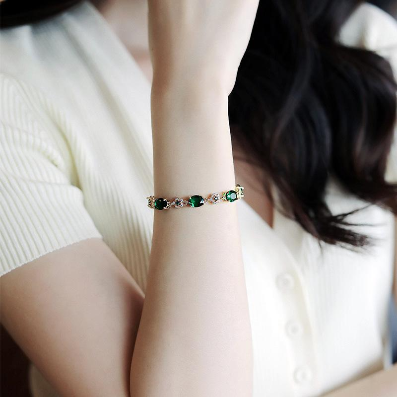 💥LANZAMIENTO EXCLUSIVO  ❗️| Pulsera de Oro de 18K con Esmeralda Verde💚