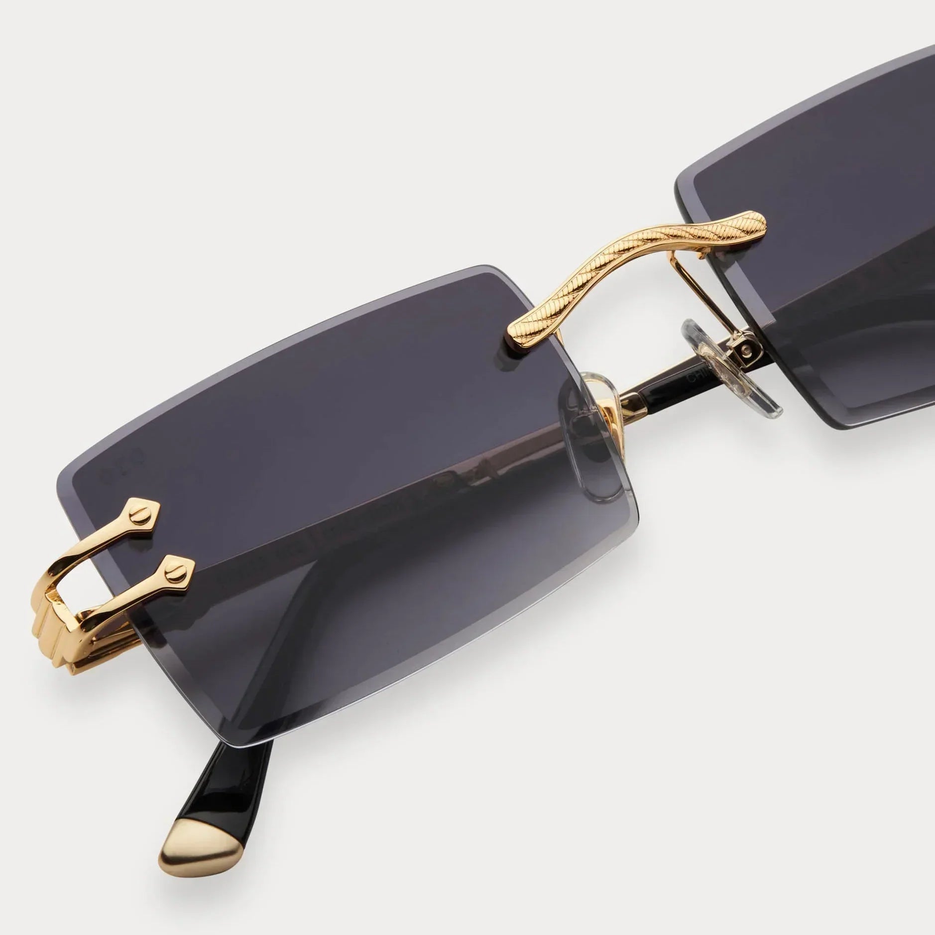 LuxeVision Noir Elegancia