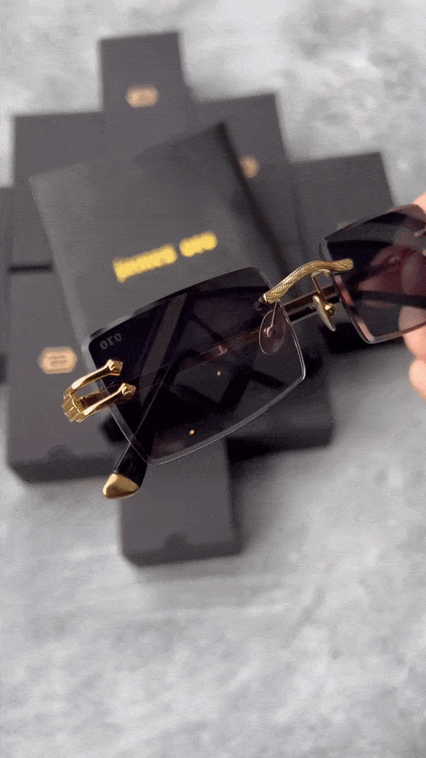 LuxeVision Noir Elegancia